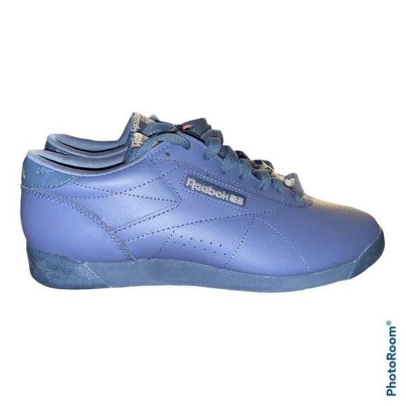Woman's Reeboks classic traning sneakers - Picture 1 of 10